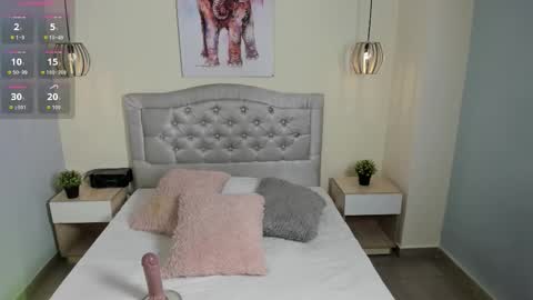 Snapshot of escarleth__ chatting on 01/16/26, 01:48 Escarlet online show from 01/16/26, 01:48