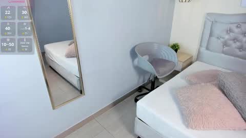 Snapshot of escarleth__ chatting on 03/10/26, 11:37 Escarlet online show from 03/10/26, 11:37