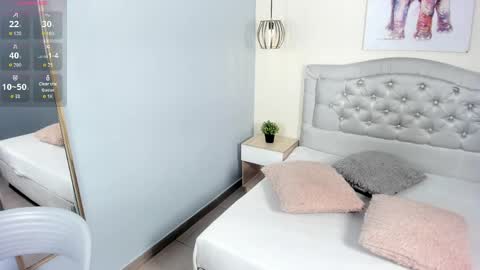 Snapshot of escarleth__ chatting on 04/09/26, 11:48 Escarlet online show from 04/09/26, 11:48