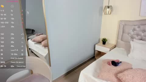 Snapshot of escarleth__ chatting on 04/20/26, 02:20 Escarlet online show from 04/20/26, 02:20