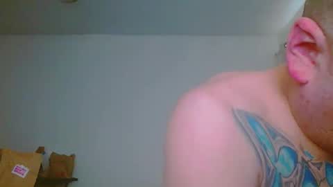 escodamus12 online show from 01/07/25, 03:12