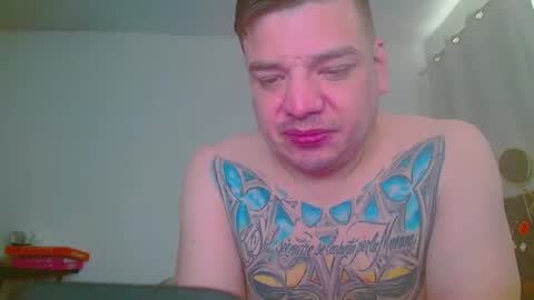 escodamus12 online show from 01/08/25, 08:07