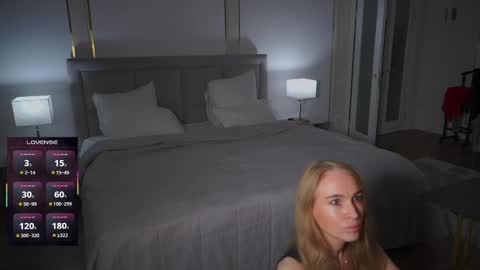 Snapshot of eseniyalove chatting on 06/01/26, 11:23 Eseniya online show from 06/01/26, 11:23