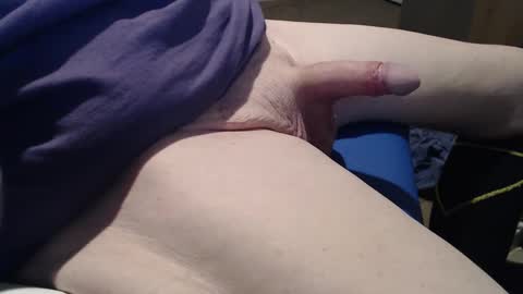 Snapshot of esfultz69 chatting on 01/07/25, 11:35 esfultz69 online show from 01/07/25, 11:35