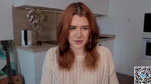 Snapshot of eshleeeygreen chatting on 03/17/26, 07:23 EshleGreen online show from 03/17/26, 07:23