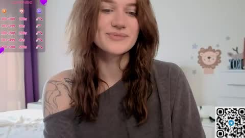 Snapshot of eshleeeygreen chatting on 04/03/26, 12:47 EshleGreen online show from 04/03/26, 12:47