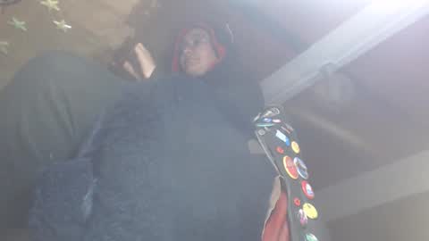 Snapshot of eskelaswd chatting on 12/24/24, 02:32 Eskela911 online show from 12/24/24, 02:32