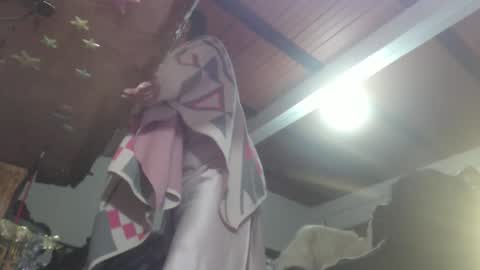 Snapshot of eskelaswd chatting on 12/27/24, 03:42 Eskela911 online show from 12/27/24, 03:42