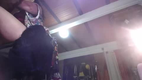 Snapshot of eskelaswd chatting on 01/20/25, 11:32 Eskela911 online show from 01/20/25, 11:32