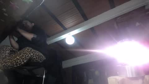 Snapshot of eskelaswd chatting on 02/22/25, 01:11 Eskela911 online show from 02/22/25, 01:11