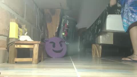 Snapshot of eskelaswd chatting on 10/19/25, 02:29 Eskela911 online show from 10/19/25, 02:29