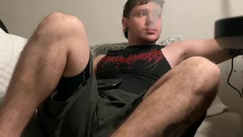 Snapshot of eskol212 chatting on 10/13/25, 02:33 eskol212 online show from 10/13/25, 02:33