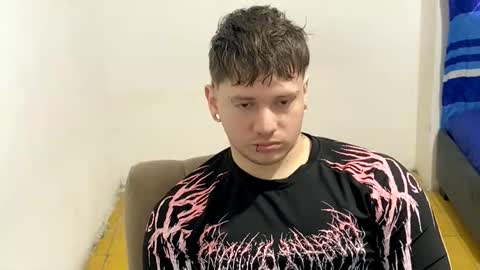 Snapshot of eskol212 chatting on 03/06/26, 02:35 eskol212 online show from 03/06/26, 02:35