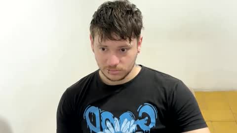 Snapshot of eskol212 chatting on 03/30/26, 04:08 eskol212 online show from 03/30/26, 04:08