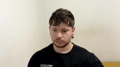 Snapshot of eskol212 chatting on 04/03/26, 03:54 eskol212 online show from 04/03/26, 03:54