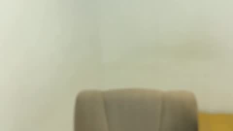 Snapshot of eskol212 chatting on 04/08/26, 02:33 eskol212 online show from 04/08/26, 02:33