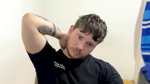 Snapshot of eskol212 chatting on 04/09/26, 03:39 eskol212 online show from 04/09/26, 03:39