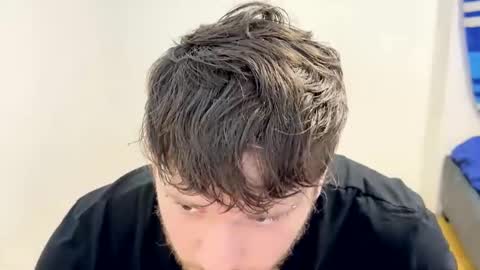 Snapshot of eskol212 chatting on 04/15/26, 09:04 eskol212 online show from 04/15/26, 09:04