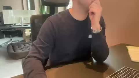 Snapshot of eskp chatting on 03/11/25, 11:12 eskp online show from 03/11/25, 11:12