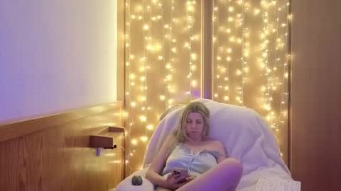 esma347866 online show from 03/06/26, 10:17