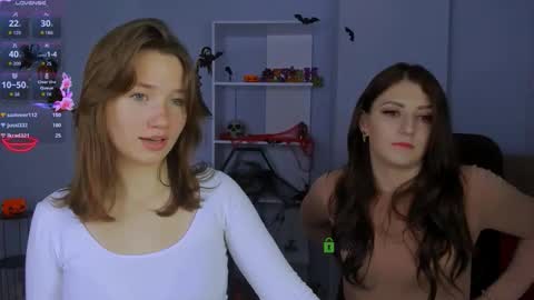 Snapshot of esma_shine chatting on 10/19/25, 07:47 esma_shine online show from 10/19/25, 07:47