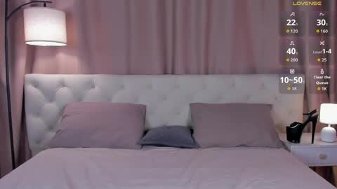 Snapshot of esme_fox chatting on 04/28/26, 04:56 esme_fox online show from 04/28/26, 04:56