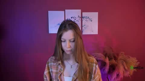 esme_moore_ online show from 10/25/25, 09:06