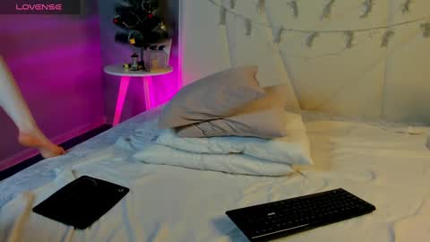 Esme Runn online show from 01/15/25, 10:27