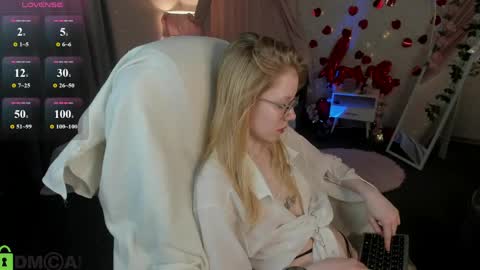 Snapshot of esme_runn chatting on 04/24/26, 03:20 Esme Runn online show from 04/24/26, 03:20