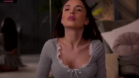 Raluca  online show from 02/12/25, 02:45