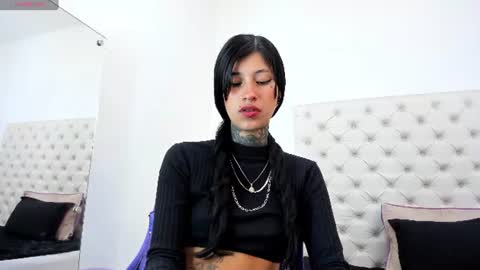 Snapshot of esmeralda_06 chatting on 07/14/26, 03:18 esmeralda online show from 07/14/26, 03:18