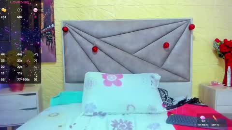 Esmeralda .INDEPENDENT MODEL online Monday to Saturday 3 pm Chicago online show from 03/10/25, 08:45