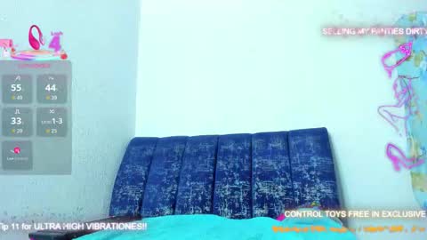 esmeraldamilf24 online show from 01/11/26, 06:13