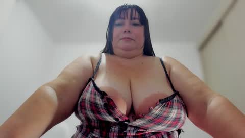 Esmeralda online show from 12/16/24, 11:07