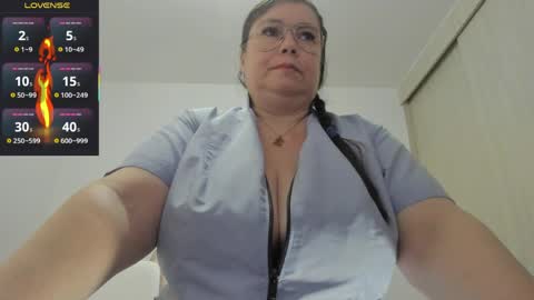Snapshot of esmeraldo_mfc chatting on 04/06/26, 09:49 Esmeralda online show from 04/06/26, 09:49