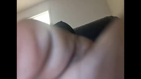 esmoovethegod online show from 09/23/25, 02:47