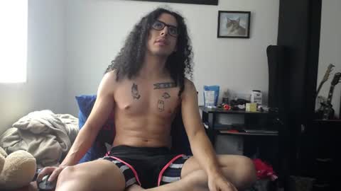 Snapshot of esnaider_man chatting on 07/05/26, 04:47 Esnider online show from 07/05/26, 04:47