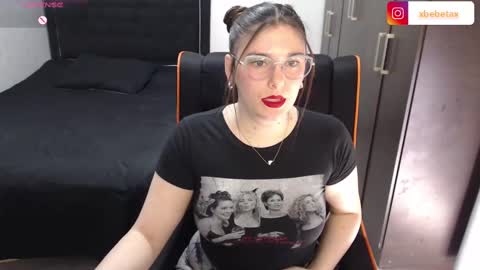 Snapshot of espagamer5 chatting on 10/29/25, 06:09 Xbebetax online show from 10/29/25, 06:09