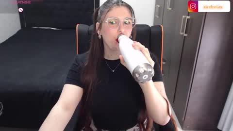 Snapshot of espagamer5 chatting on 11/01/25, 08:55 Xbebetax online show from 11/01/25, 08:55