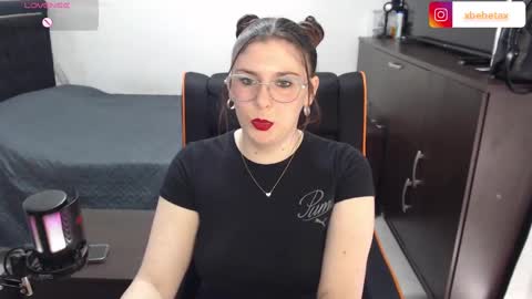 Snapshot of espagamer5 chatting on 11/22/25, 08:41 Xbebetax online show from 11/22/25, 08:41