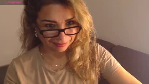 Juliana online show from 01/01/25, 07:20