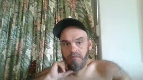 Essensual Elf online show from 09/19/25, 01:29