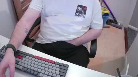 Snapshot of essex_wild chatting on 03/23/26, 09:08 Morph online show from 03/23/26, 09:08