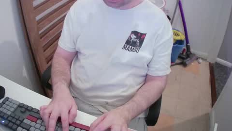 Snapshot of essex_wild chatting on 04/12/26, 07:41 Morph online show from 04/12/26, 07:41