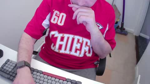 Snapshot of essex_wild chatting on 05/19/26, 07:09 Morph online show from 05/19/26, 07:09