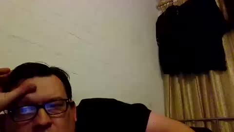 Snapshot of essexman44 chatting on 03/13/26, 12:17 essexman44 online show from 03/13/26, 12:17