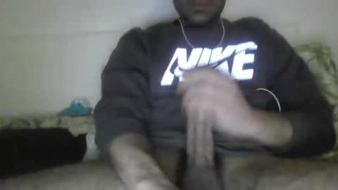 Snapshot of essy487816 chatting on 04/21/26, 08:55 essy487816 online show from 04/21/26, 08:55