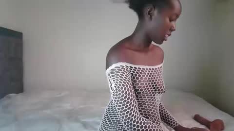 essypetite online show from 11/23/25, 10:37