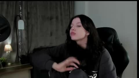 esteria online show from 12/08/24, 12:29