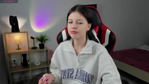 esteria online show from 12/10/24, 05:33